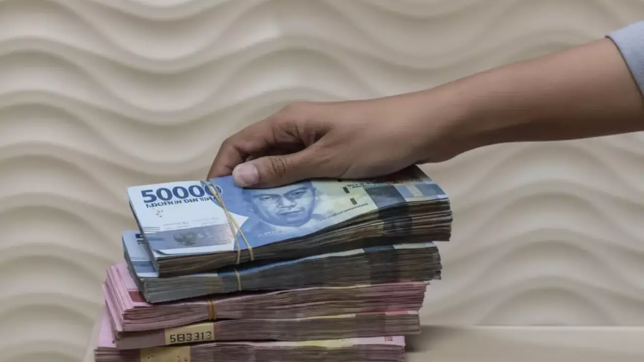 إلغاء ديون المزارعين في إندونيسيا يعيد الاستقرار المالي لآلاف الأسر الزراعية